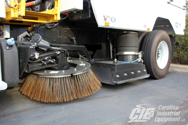 Schwarze A7 Tornado Street Sweeper - Broom and Vacuum