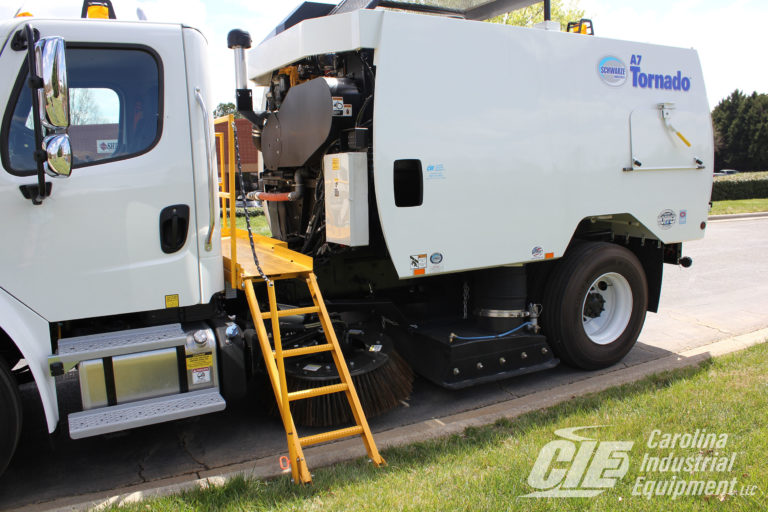 Schwarze A7 Tornado Street Sweeper - Carolina Industrial Equipment (CIE)