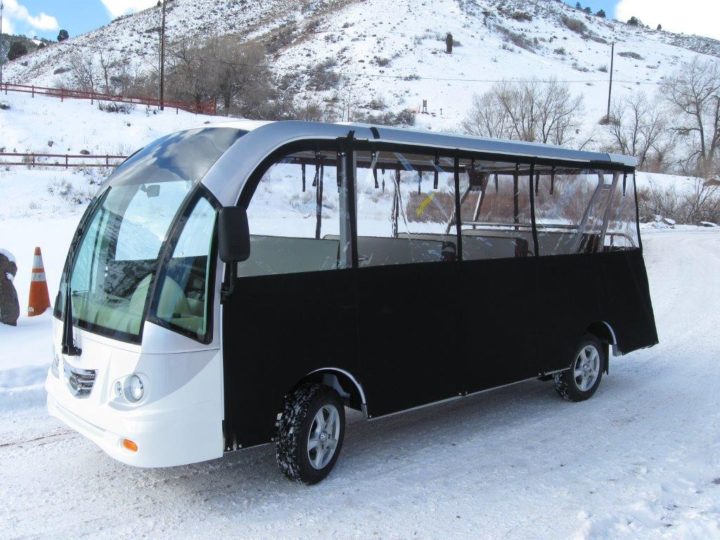 Star EV Shuttle Bus - M-Series BN72-11 with canvas cover in the snow
