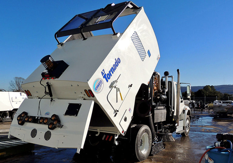 Schwarze A7 Tornado Street Sweeper - Carolina Industrial Equipment (CIE)