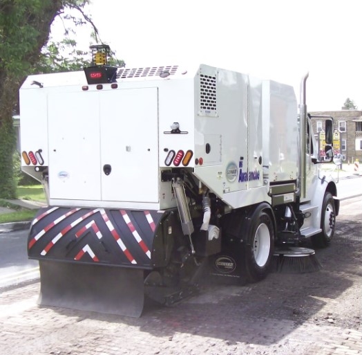 Schwarze M6 Avalanche Mechanical Street Sweeper