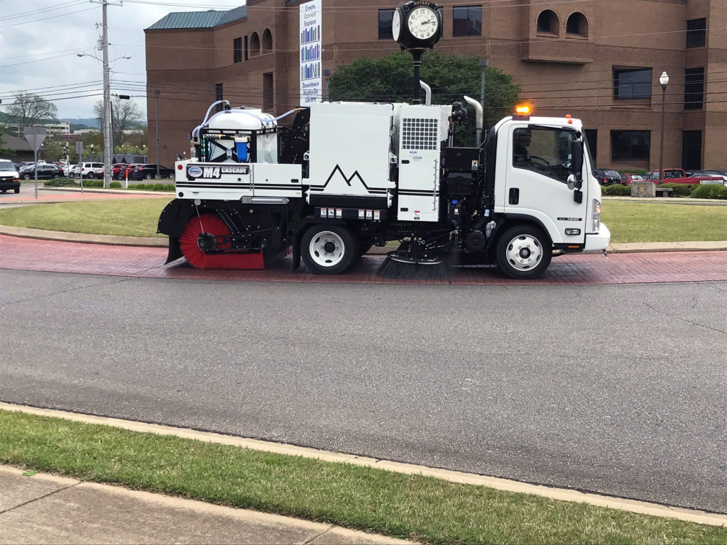 Schwarze M4 Cascade Street Sweeper - Carolina Industrial Equipment (CIE)