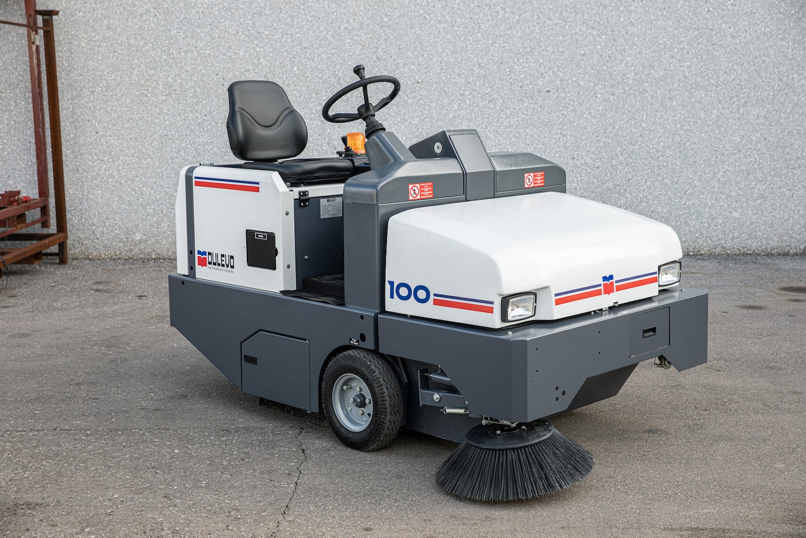 Dulevo 100 Rider Industrial Sweeper Parked