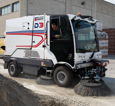 Dulevo D3 Street Sweeper cleaning dust near a dirt pile